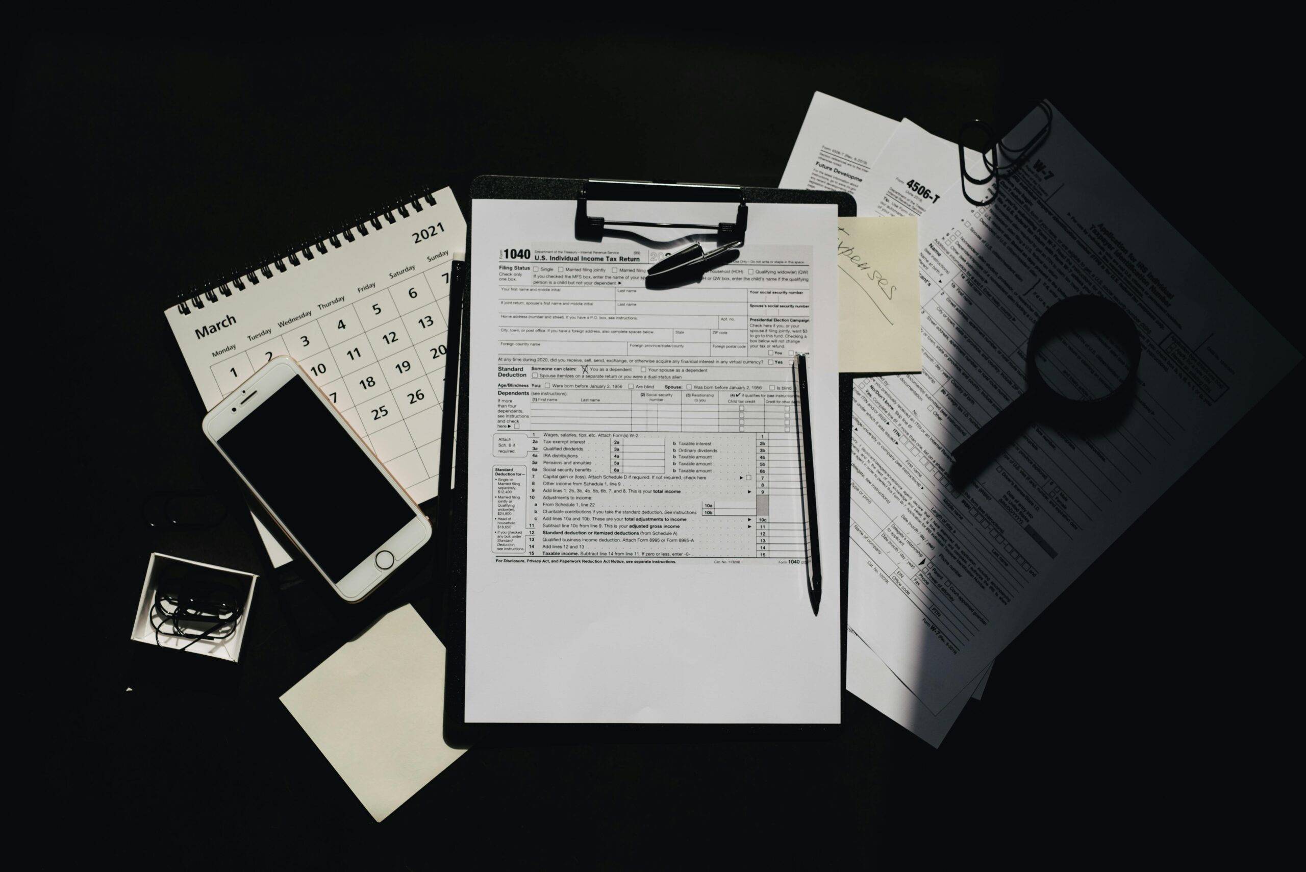 pexels-leeloothefirst-6929004